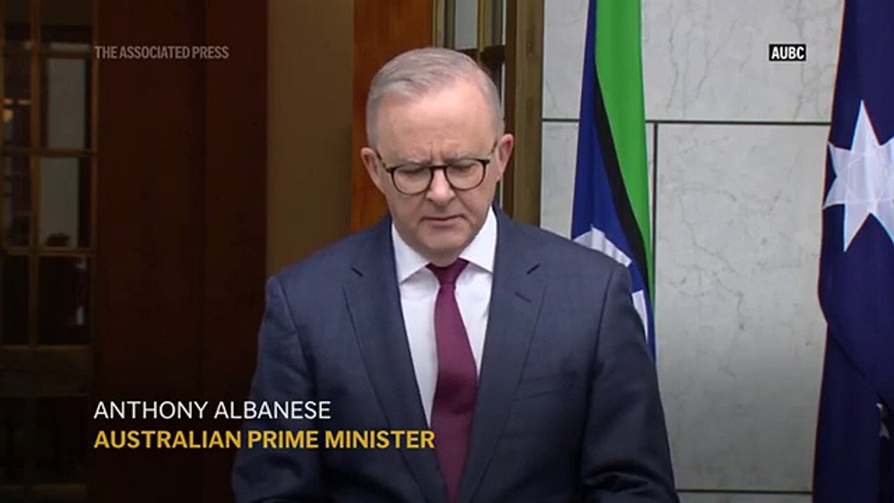 Australia proposes age limit of 16 for children to use social media.