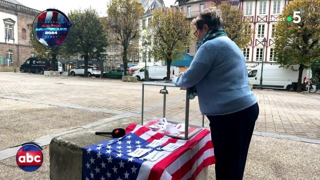 Bertrand Chameroy fait son retour à C à Vous après une soirée d'absence