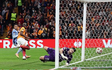 فوز ثمين لغلطة سراي على توتنهام هوتسبير