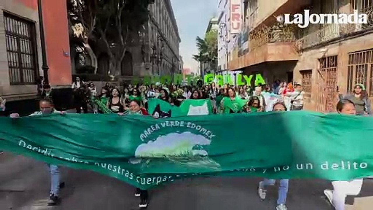 Colectivas feministas exigen la  despenalización del aborto en la CDMX