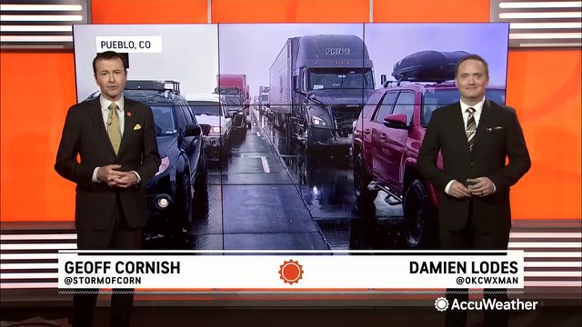 Snow piles up in Colorado, shutting down interstates