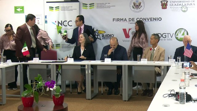 Para fortalecer el periodismo y la verificación de datos, UdeG firma convenio con La Voz de América