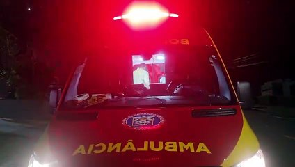 Rapaz fica ferido durante aula de natação 🏊‍♂️