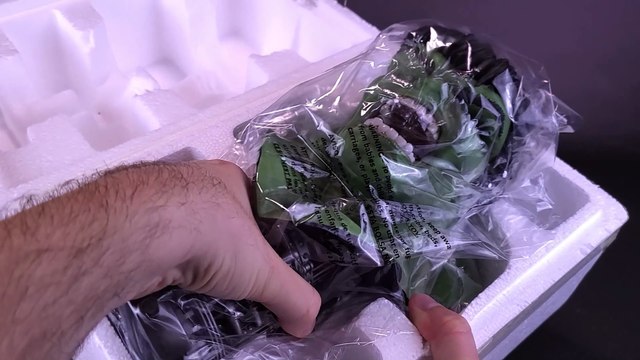 Diamond Select Marvel Legends in 3-Dimensions The Hulk 1:2 Scale Bust