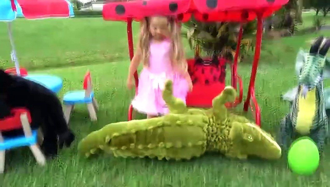 Diana and Funny Stories about toys