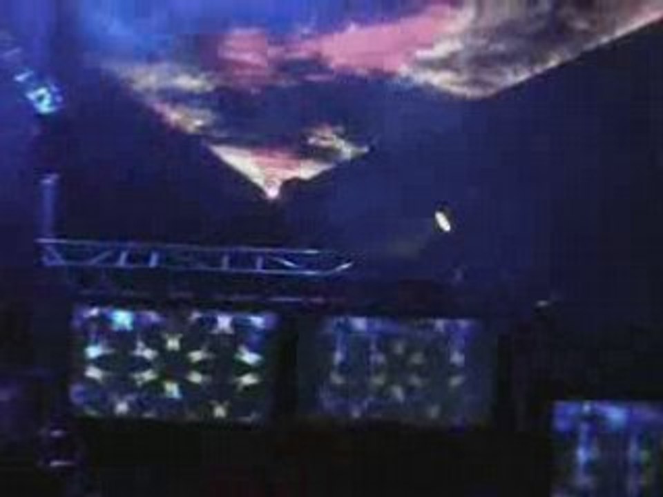 lisa lashes @ under the sun