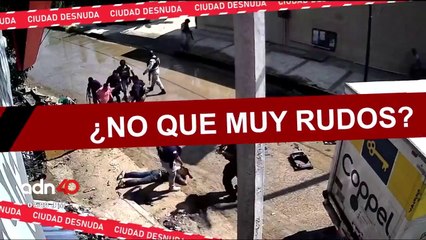 Vecinos piden ampliar la calle porque ya no caben con tantos baches I Ciudad Desnuda