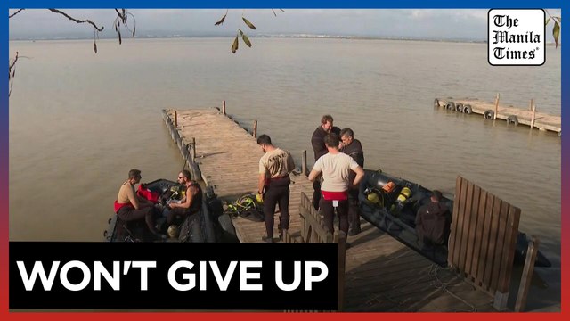 Spanish divers will search for missing after floods 'as long as it takes'