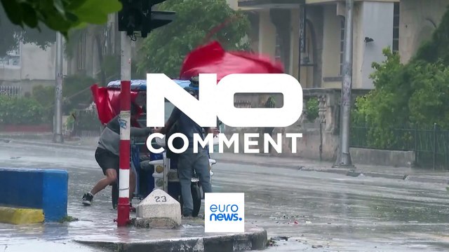 L'uragano Rafael colpisce Cuba lasciandola nuovamente al buio