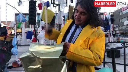Prof. Dr. Mehmet Kavukcu'dan Çevre Kirliliğine Dikkat Çeken Sanat Performansı