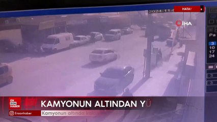 Hatay'da hafriyat kamyonunun altında kalan motosikleti aracın altında yürüyerek çıktı