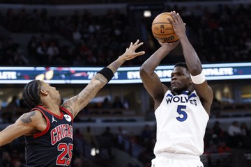 NBA : Les Wolves croquent les Bulls en fin de rencontre