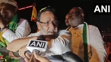 मतदान से 13 दिन पहले महायुति में दरार! अजित पवार ने नवाब मलिक के लिए मांगे वोट