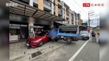 苗栗貨車失控撞民宅波及賓士車 肇事駕駛稱：被強風吹偏失控（警方提供）