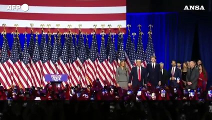 Usa2024, Trump sul palco: "Abbiamo fatto la storia, cureremo l'America"