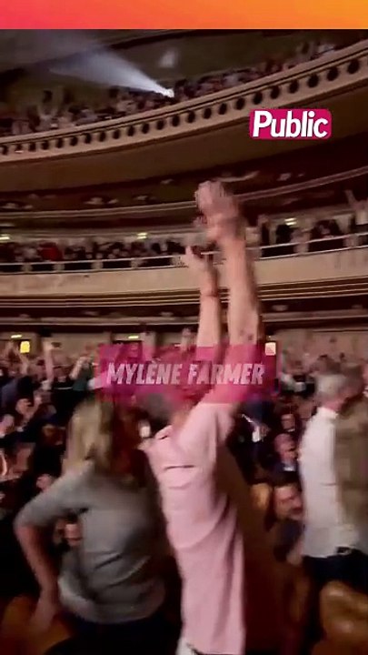 Mylène Farmer fait une apparition surprise à la fin de la projection du film "Nevermore" au Grand Rex