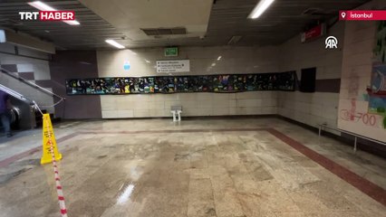 Taksim Meydanı’ndaki boru patladı, metro istasyonuna su aktı