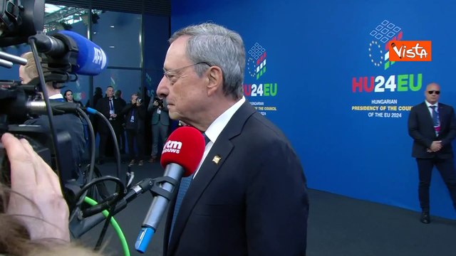 Draghi: Con Trump cambiamento non per forza negativo, non possiamo pi? rinviare le decisioni