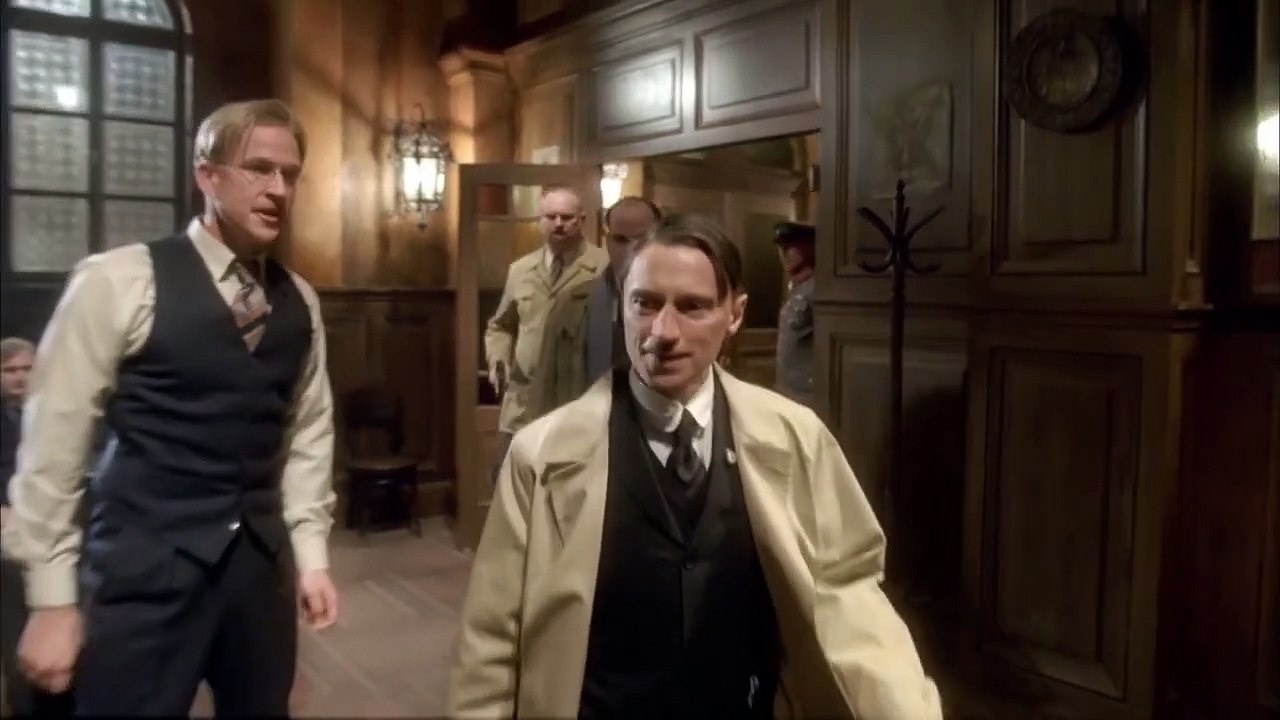 Intento de golpe de Estado - Hitler; El auge del mal