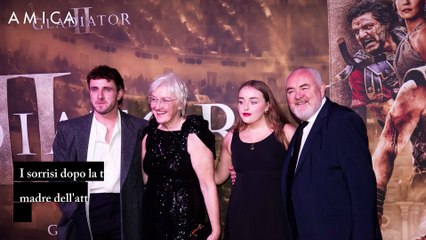 Paul Mescal porta la famiglia sul tappeto rosso del film "Il gladiatore II"