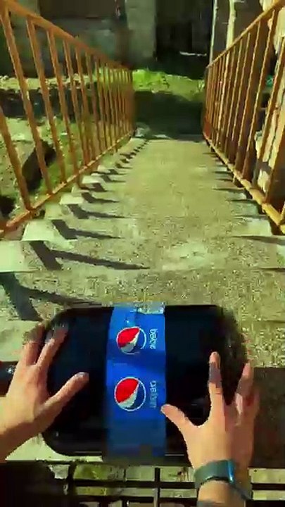 crushing crunchy breaking glass