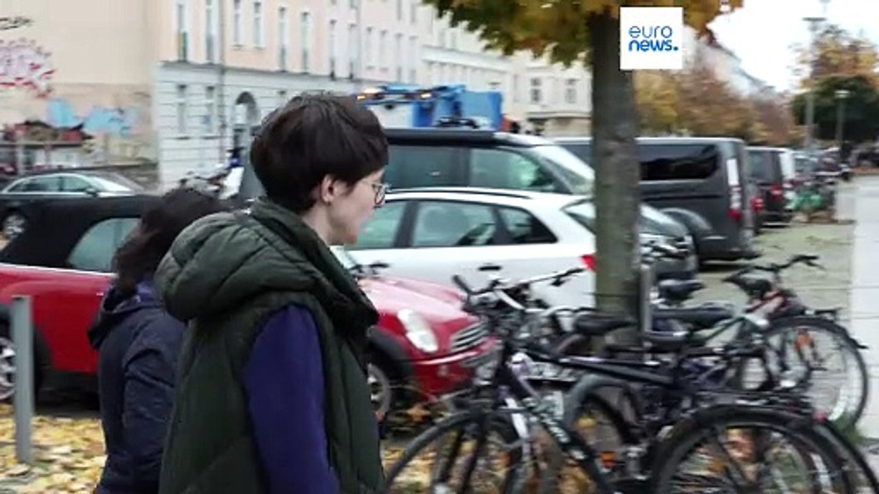 После падения Берлинской стены в Европе появляю...