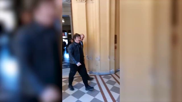 Se termina intercargo : Habló Milei al volver de la reja de la Casa Rosada