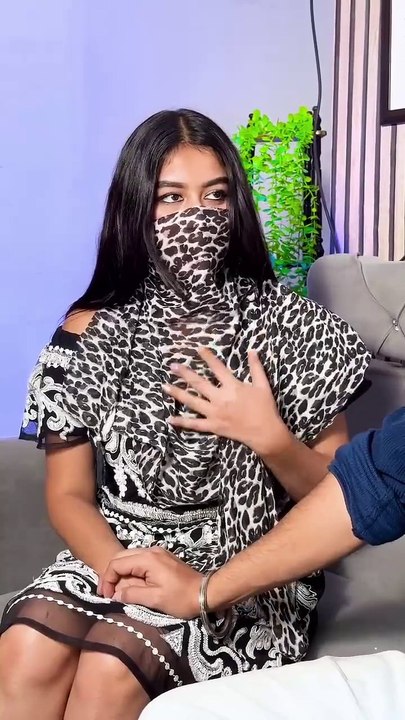 Aajkal pyar mein kisi Ko Dhokha nahin Dena chahie