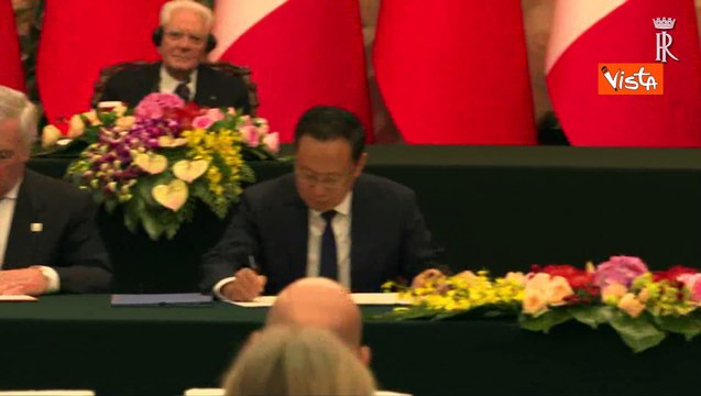 Firma intese Italia-Cina alla presenza dei Presidenti Mattarella e Xi Jinping a Pechino