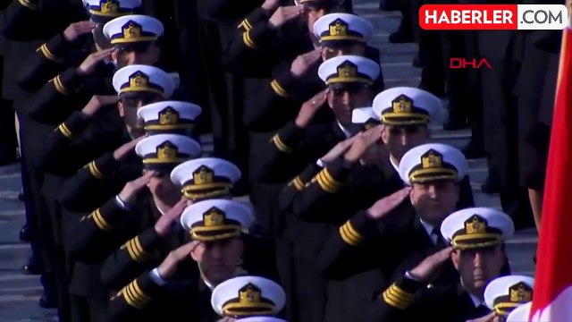 Cumhurbaşkanı Erdoğan başkanlığındaki devlet erkanı Anıtkabir'de