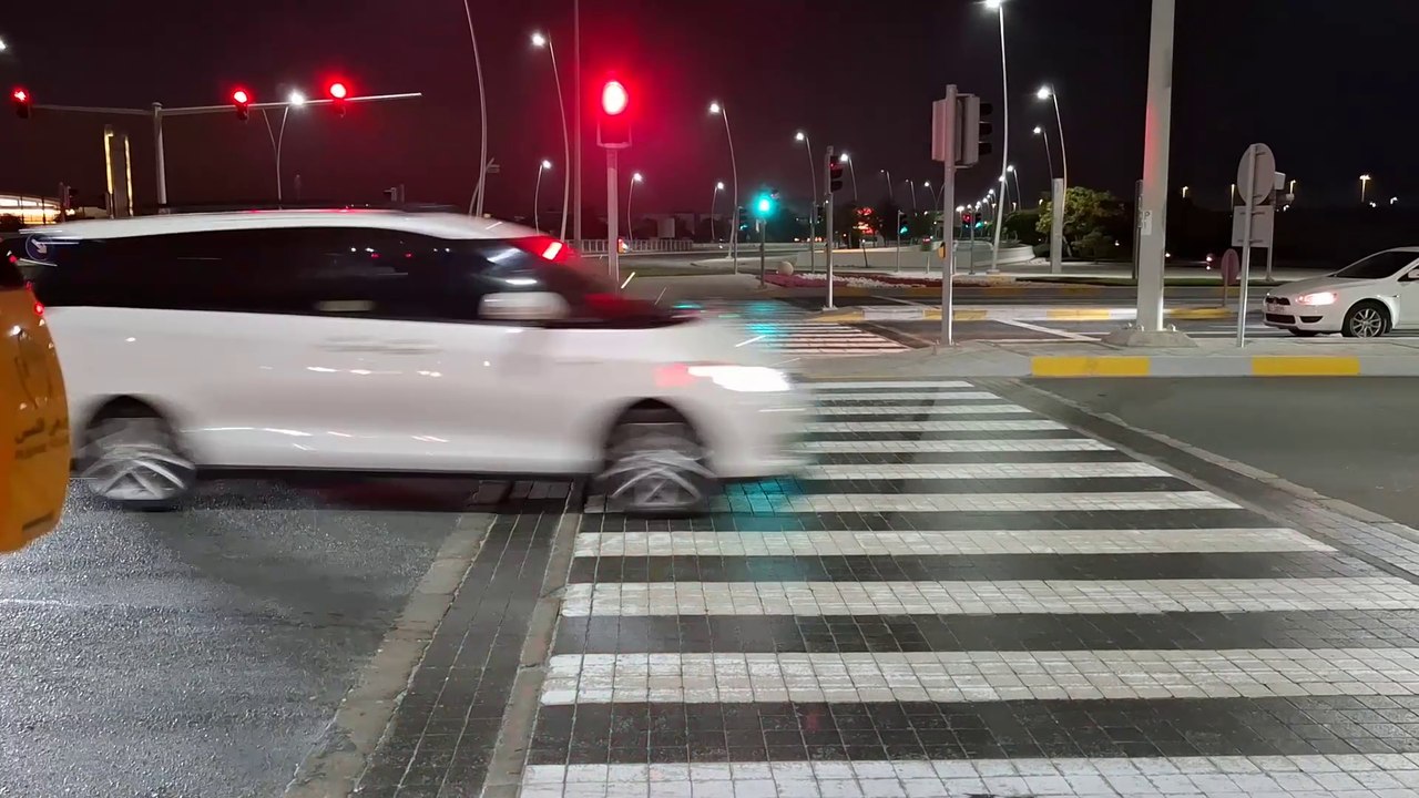 Abu Dhabi life to live