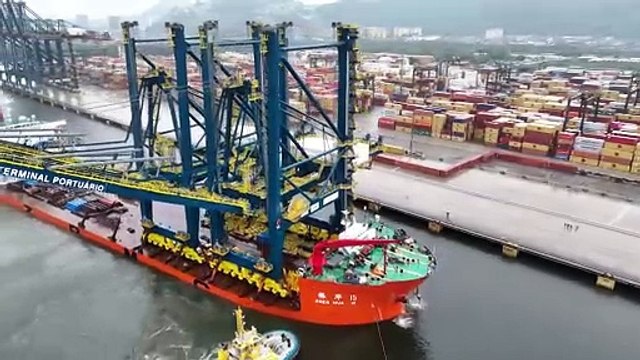 BTP recebe dois novos portêineres que contribuirão para a operação de navios gigantes no Porto de Santos; Entenda