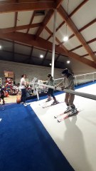 Glisse indoor sur un tapis roulant à Saint-Michel-de-Maurienne