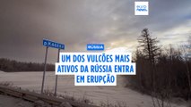 Um dos maiores vulcões na Rússia entra em erupção