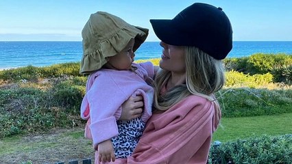 Short Biography  Jennifer Hawkins