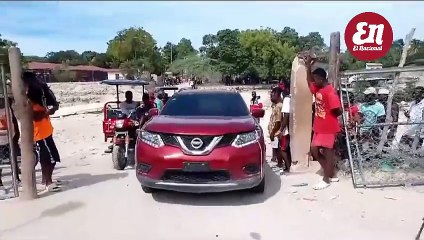 Policía haitiana devuelve yipeta robada en RD