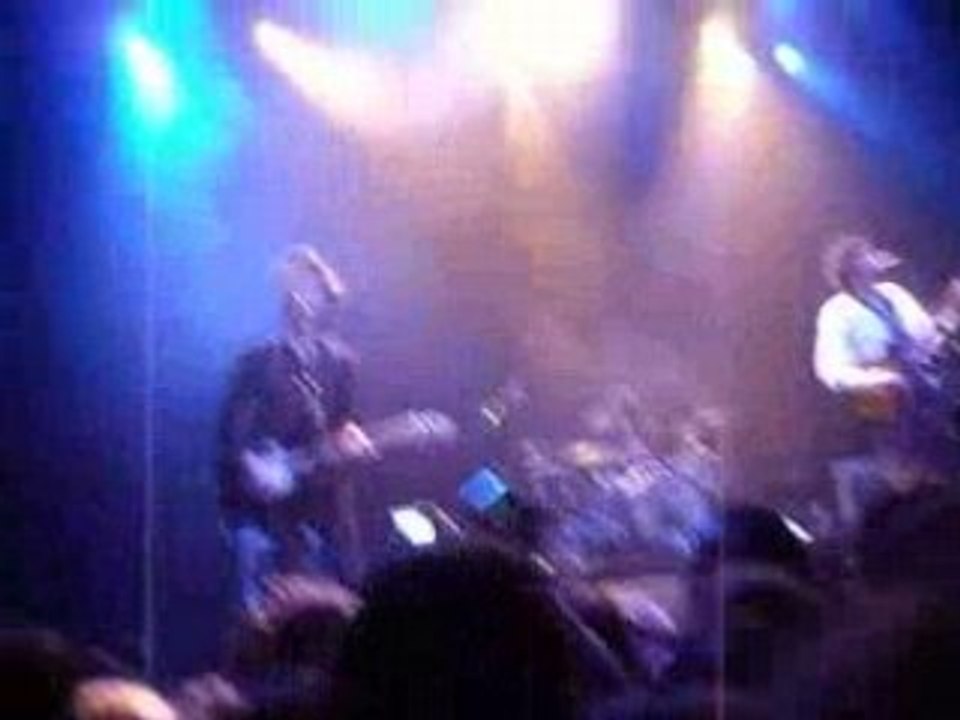 BB BRUNES A LA CIGALE A PARIS LE 23 AVRIL 23/04 BRUNES BB