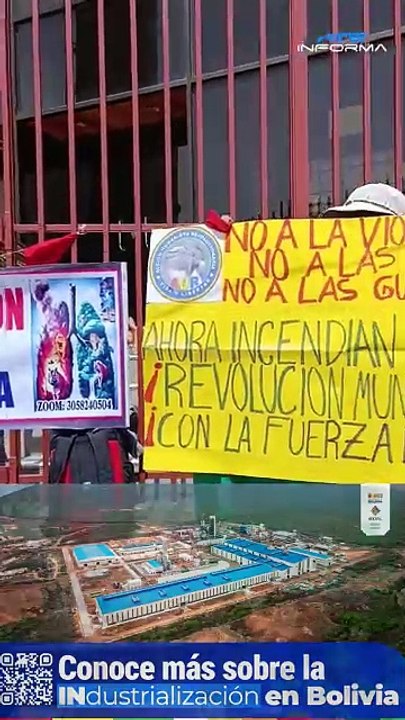 grupo de activistas se reunió para protestar y exigir al gobierno medidas inmediatas