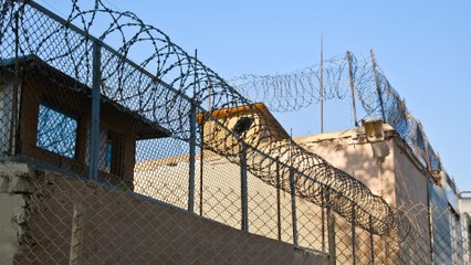 Faites entrer l'accusé