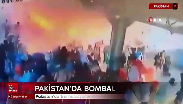 Pakistan'da tren istasyonunda bombalı saldırı