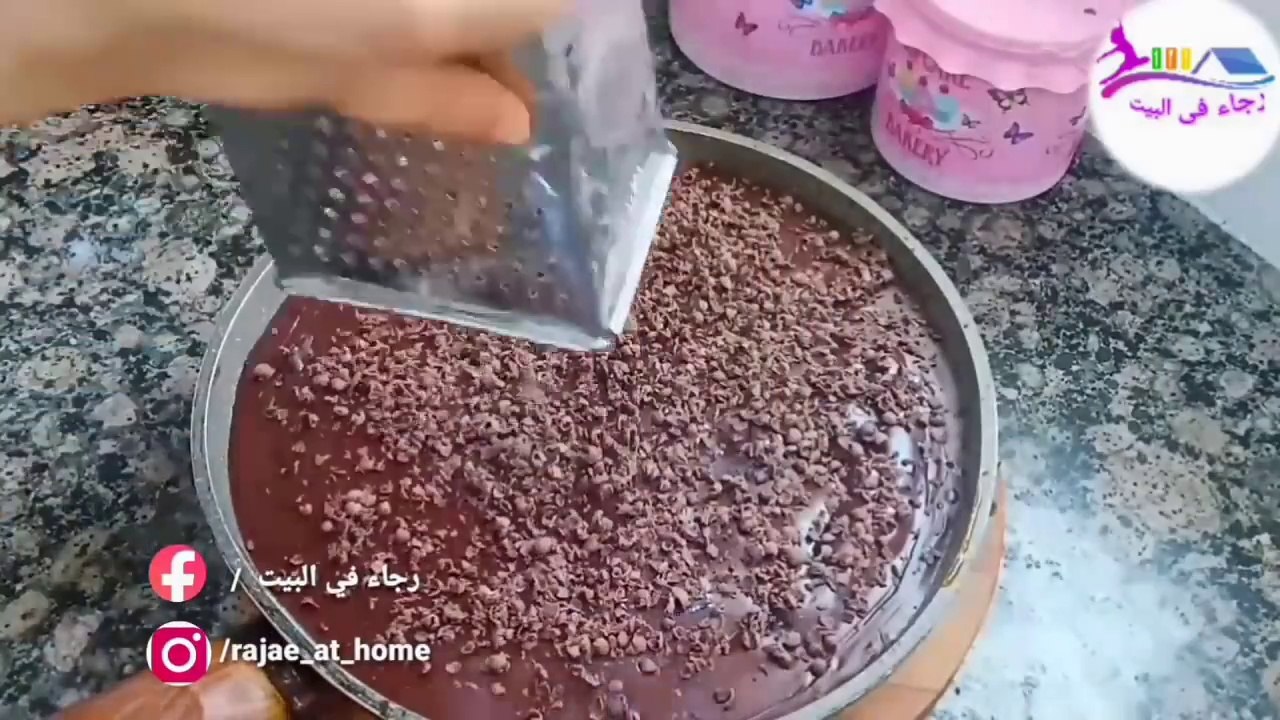 وداعا للفرن وللخلاط وللكريمة!! كيكة المقلاة في دقائق ببيضة واحدة فقط و5ملاعق من الدقيق هشة وسريعة