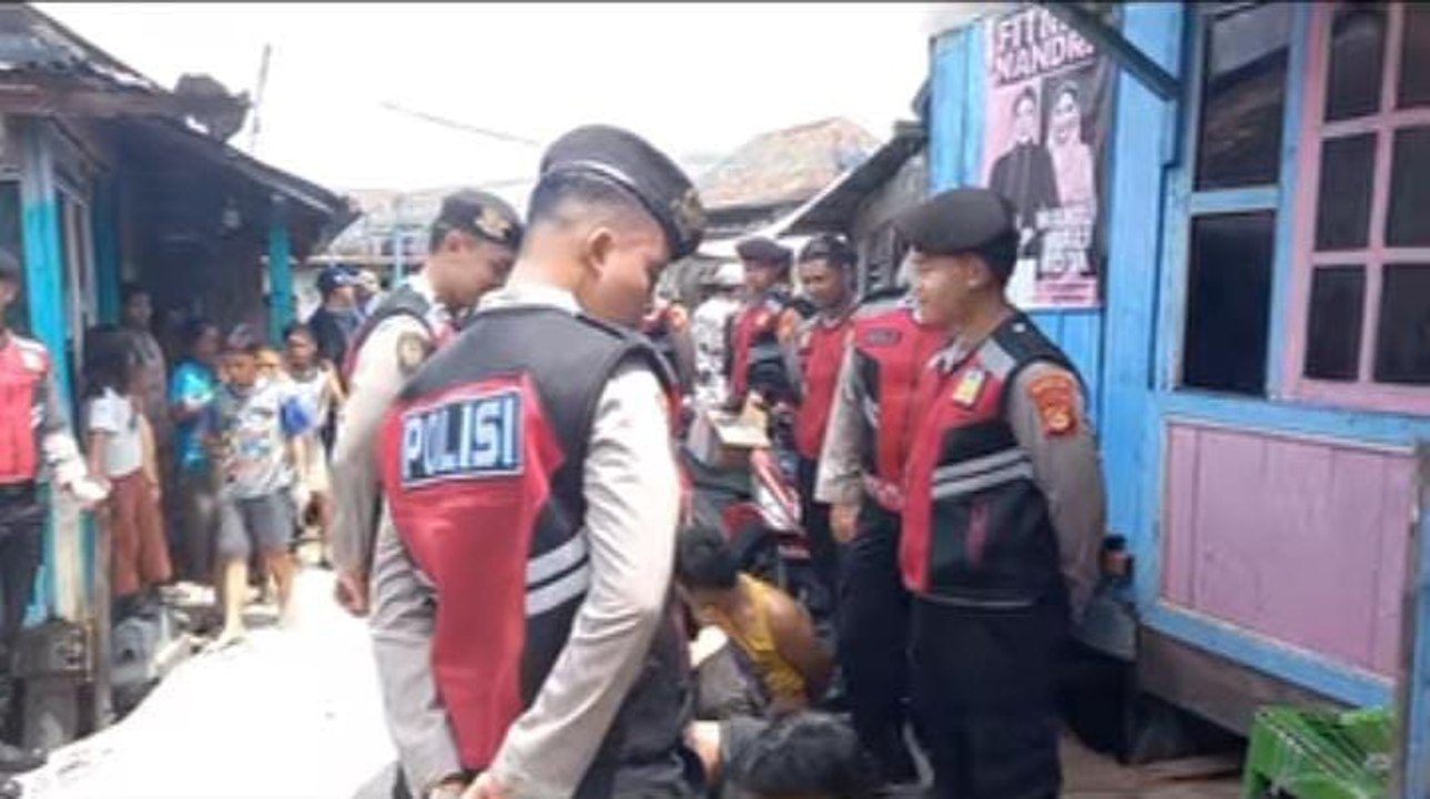 Penggerebekkan Narkoba di Kelurahan 5 Ulu Sejumlah Tersangka Terjun Ke Sungai