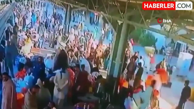 Pakistan'da tren istasyonuna bombalı saldırı: 24 ölü, 44 yaralı