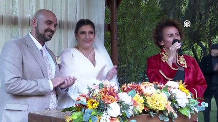 İstanbul'da nikah memurları filmlere konu olabilecek anılarını anlattı
