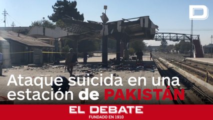 Elevan a 25 los muertos en un ataque suicida en una estación de tren de Pakistán