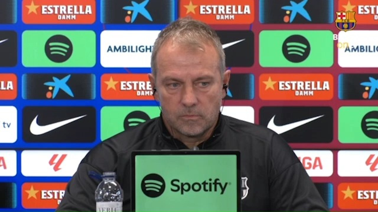 Flick explica su rectitud con la puntualidad y por qué castigó a Koundé