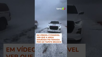 Deserto saudita fica coberto de neve pela primeira vez na história #shorts