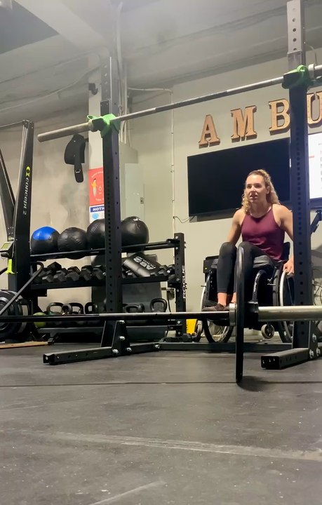 Wheelchair toes to bar