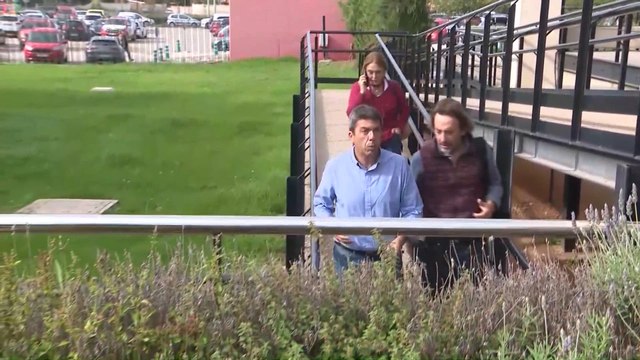 Mazón asegura que todos estaban trabajando el 29-O y Robles garantiza la presencia de las FFAA junto con Mazón asegura que todo el mundo estaba en su puesto y todo cambió a partir de las 19 horas