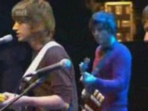 Arctic Monkeys - Leave Before The Light Come On